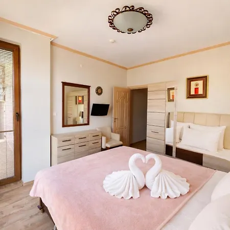 Royal Bay-i Seaview * スヴェティ・ヴラス