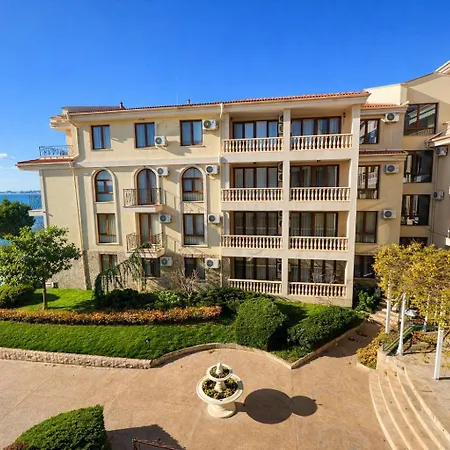 アパート Royal Bay-i Seaview