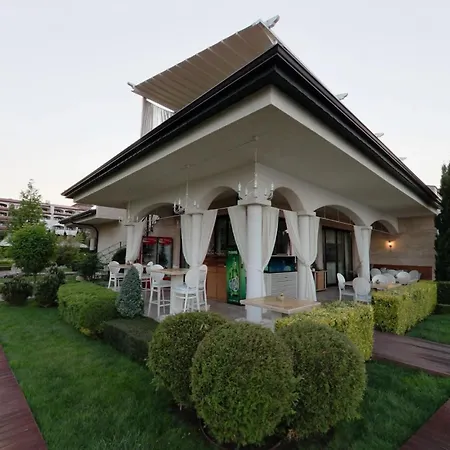 Royal Bay-i Seaview スヴェティ・ヴラス