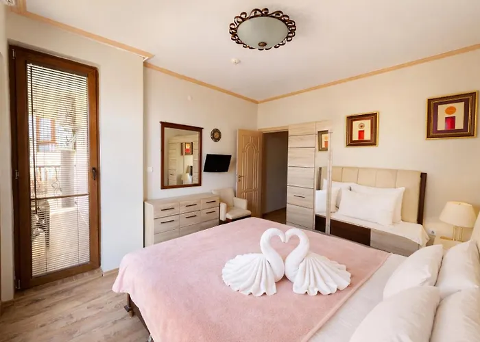 Royal Bay-i Seaview * 스베티 블라스