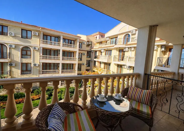 아파트 Royal Bay-i Seaview