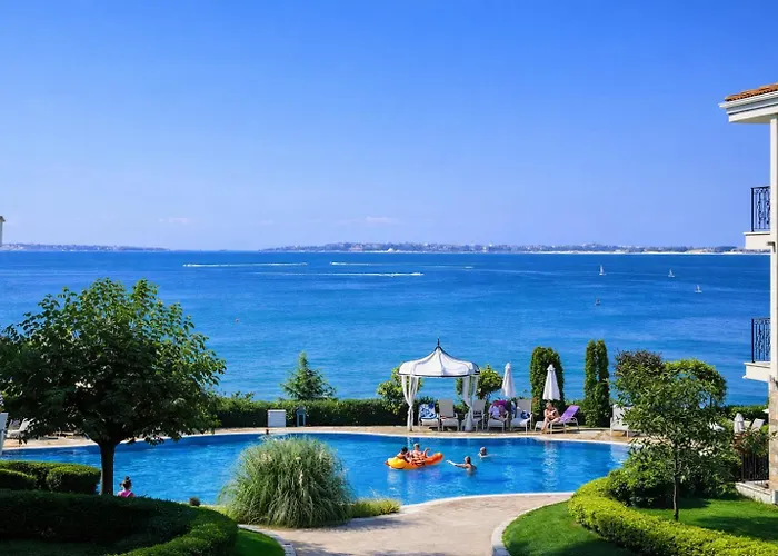 Royal Bay-i Seaview *