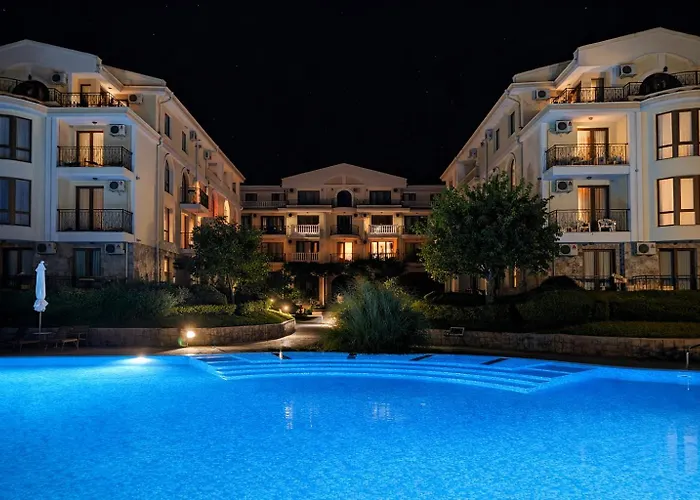 Royal Bay-i Seaview * 스베티 블라스