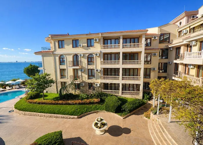 아파트 Royal Bay-i Seaview