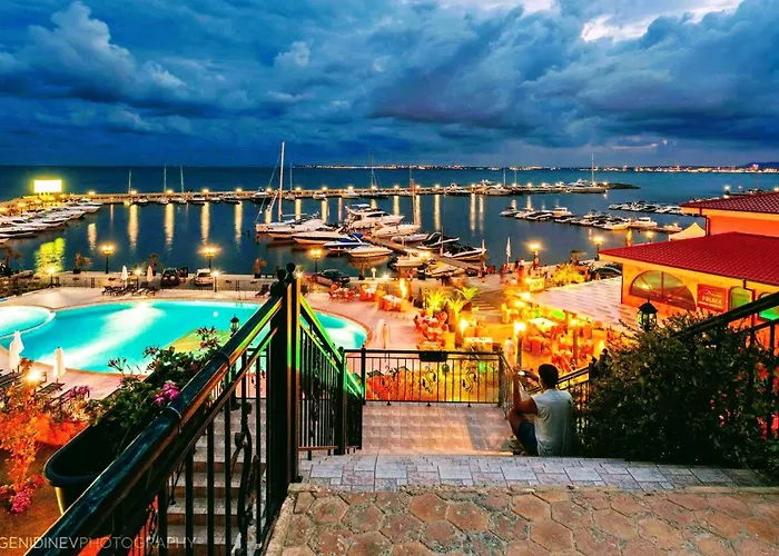 Royal Bay-i Seaview 아파트